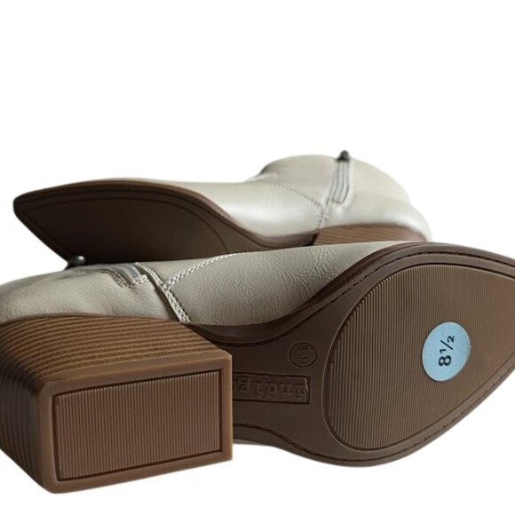 Indigo Rd Torrie Off-White Pointed Toe Block Heel Western Ankle Boots 8.5 NWOB - Picture 9 of 9